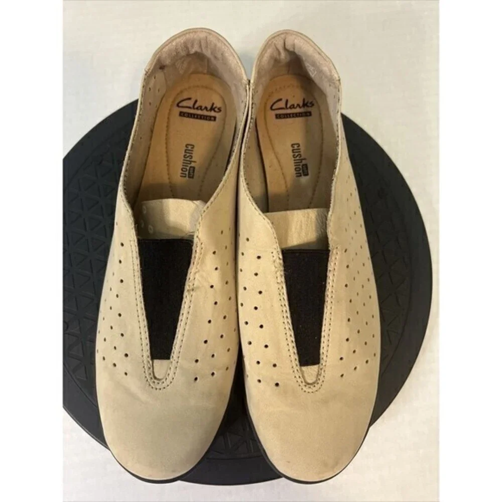 Clarks almost new